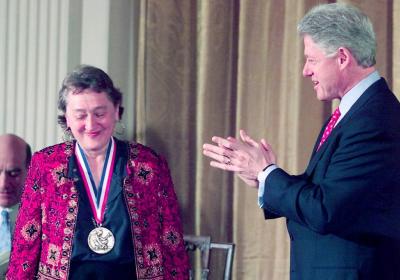 Photo of Lynn Margulis and President Clinton