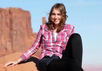 Photo of Annie Clay